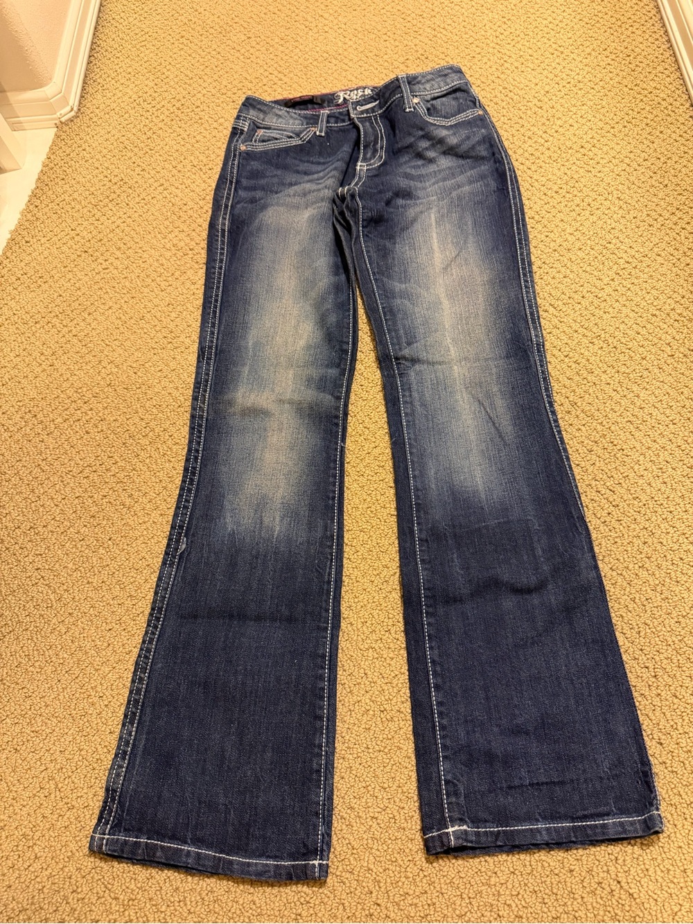 Wrangler Rock 47 Embellished Bling Low Rise Denim Jeans Pants (Women’s Size 3)